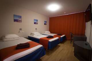 Отель Peoleo Hotell Таллин Стандартный трехместный номер-2